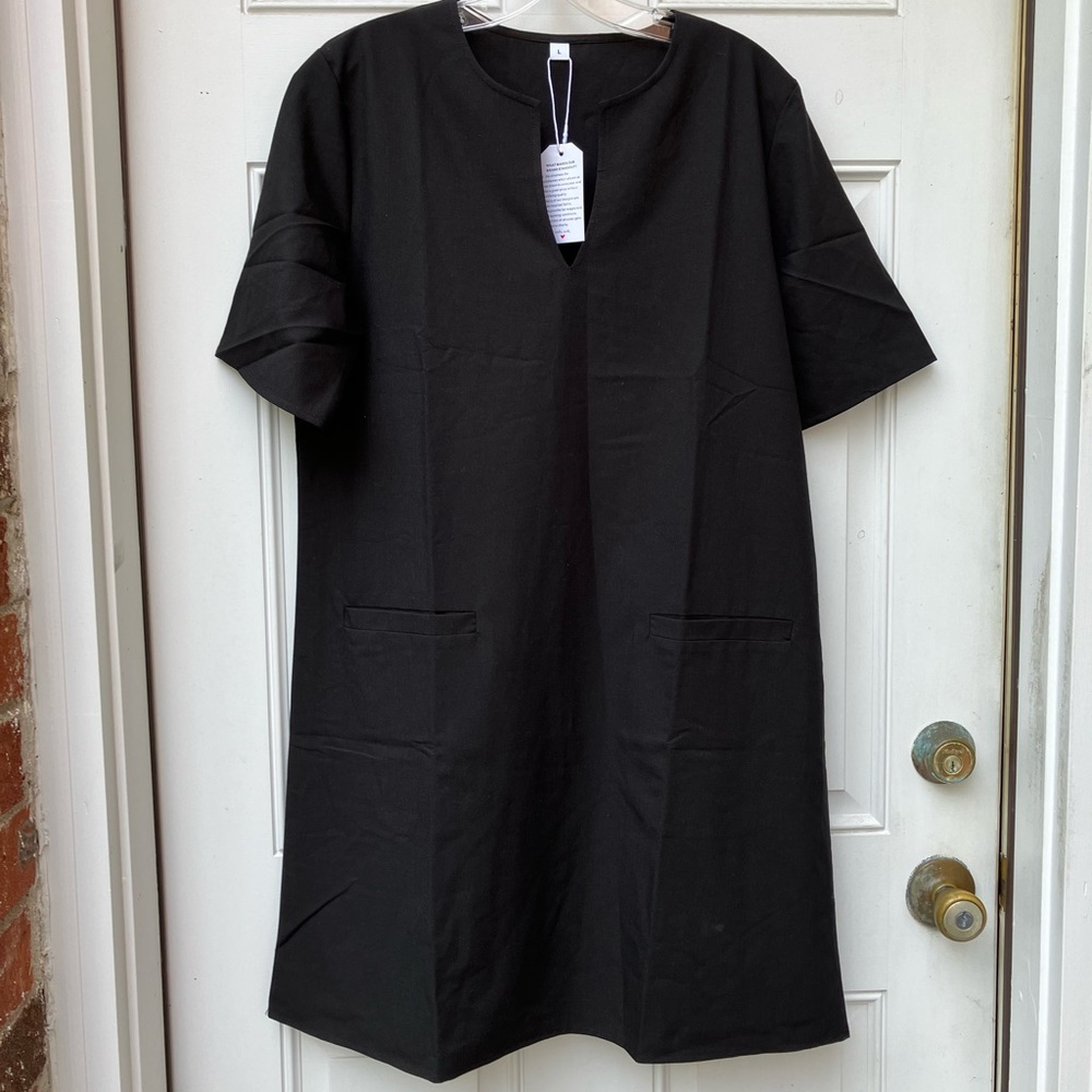 Black Pocket Shift Dress